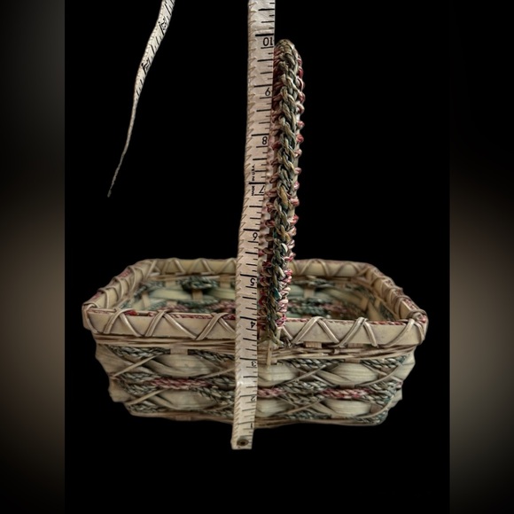 2 Large Beautiful Mauve, Teal Wicker Baskets - Picture 7 of 16